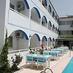 Hotell Altinyaz 3*
