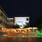 Hotell Altinyaz 3*