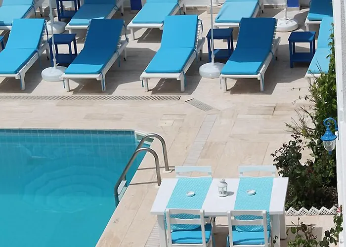 מלון Altinyaz 3*