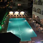 Altinyaz Hotel Çeşme