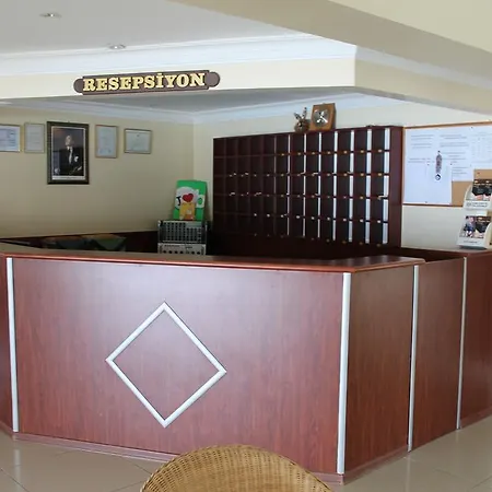 Hotel Altinyaz 3*